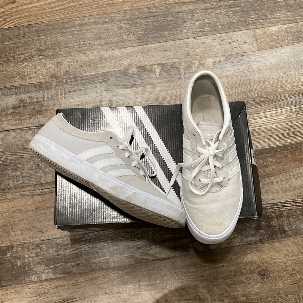 Adidas • Gray and White Sellwood